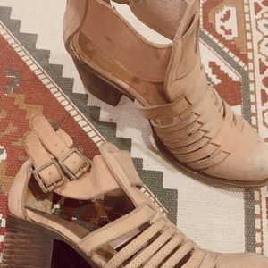 FREEBIRD TAN BOOTIES